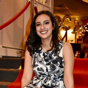 Meet your Posher, Monica